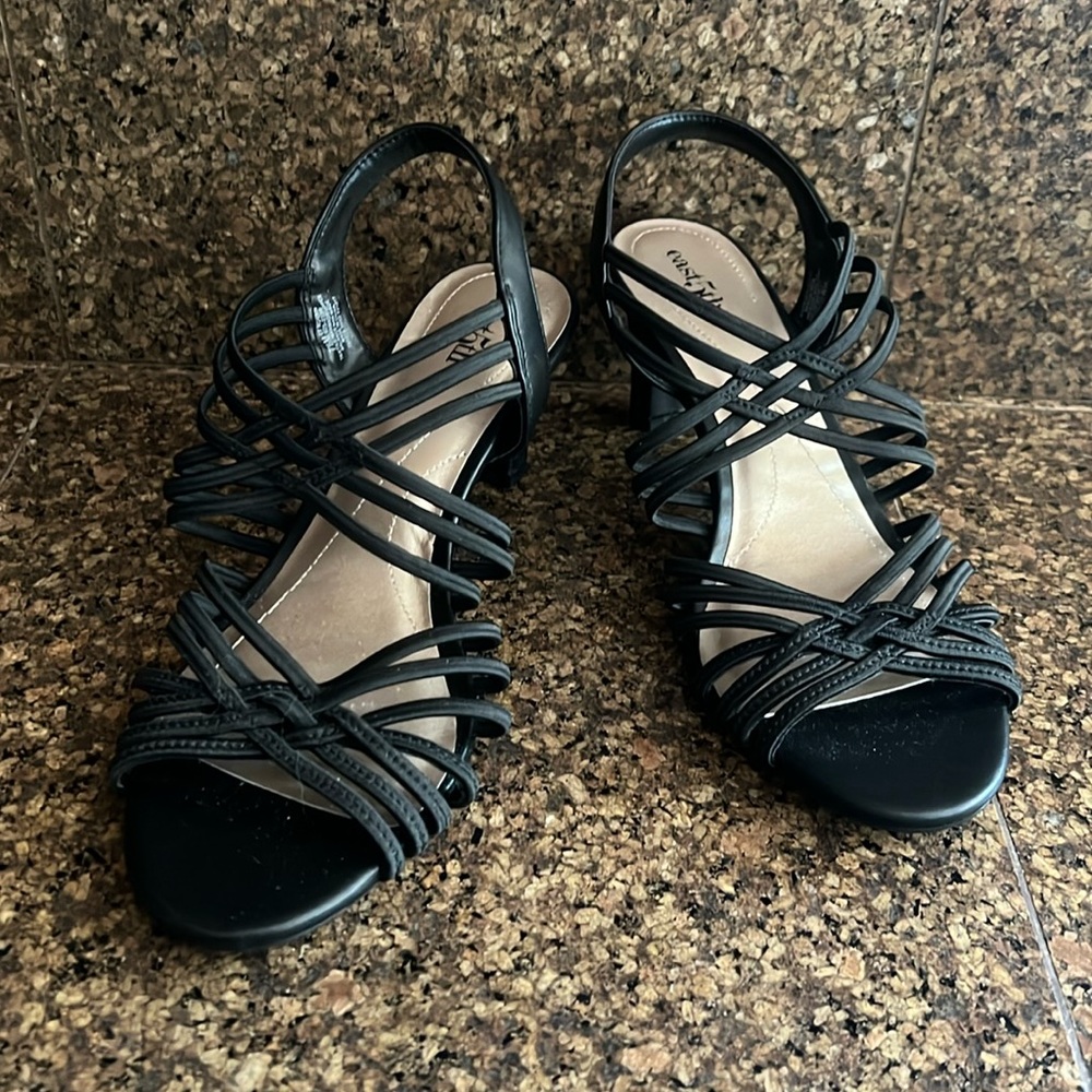 East 5th Niko Heeled Sandals Black